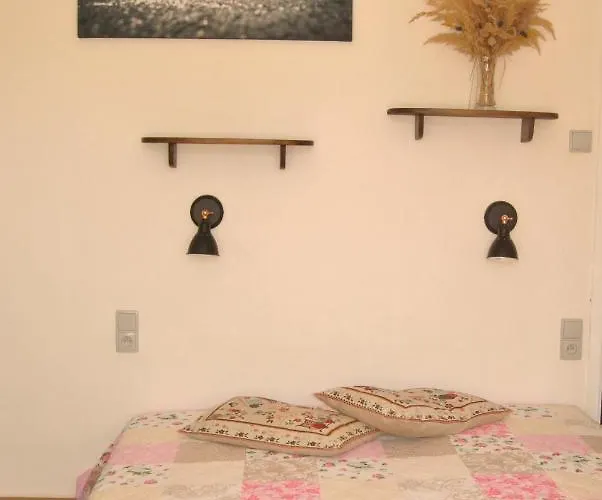 公寓 Ohrazenice 103 *